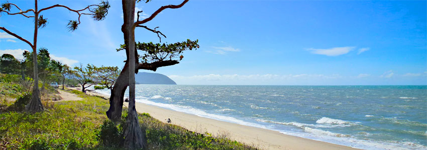 Enjoy sunset with Port Douglas sailing charters vessel Escape